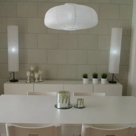 Villa Marisa * ססימברה